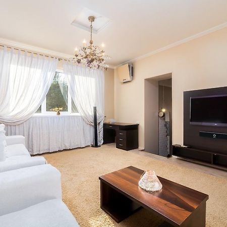 Marazlievskaya Apartment オデッサ エクステリア 写真